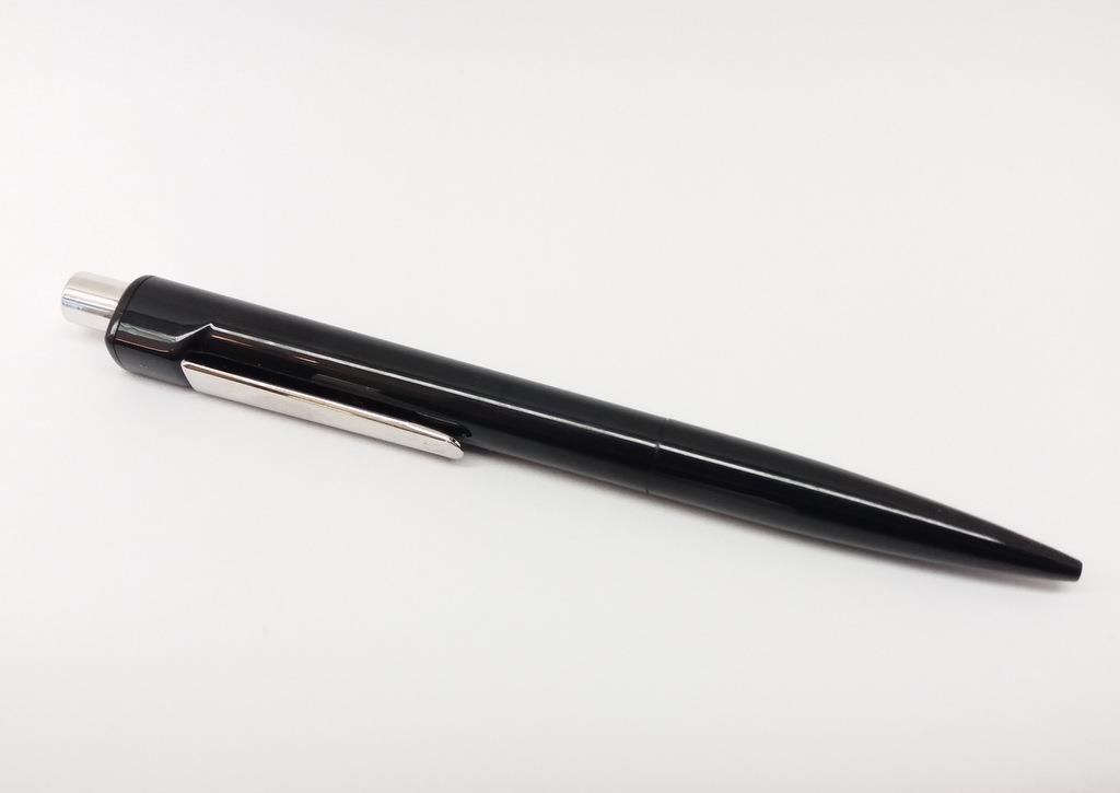 Ballpoint pen