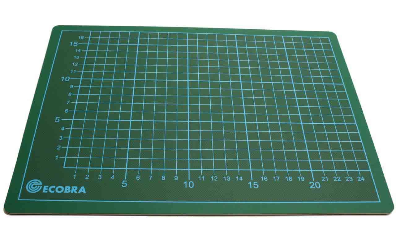 Cutting mat, 30 x 22 cm